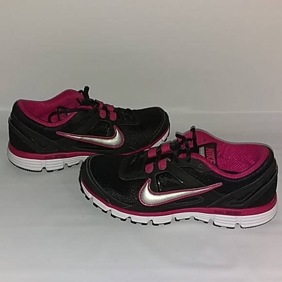 Nike Shoes - Nike Dual Fusion ST 407847-001 Size 8.5
